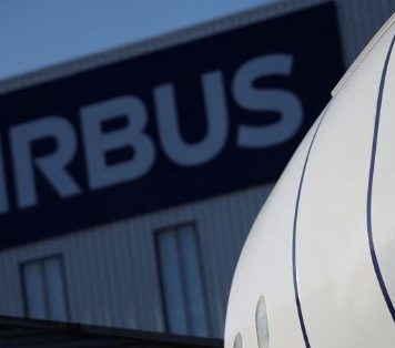 Airbus overtakes Boeing in historic shift for aviation industry Airbus overtakes Boeing in historic shift for aviation industry