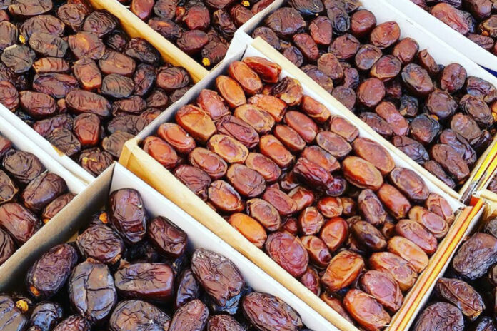 Date prices in Morocco have gone up in the past few days, worrying many people during Ramadan. These permits will stay valid until 13 March