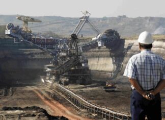 Morocco opens large mining area in south-east to private firms Morocco has launched a public call for companies to explore and develop 361 mining areas in the south-east of the country.