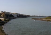 Morocco floods: Khenifra on alert as Oum Er-Rbia river level rises Authorities in Khenifra have launched an emergency plan after the water level of the Oum Er-Rbia river rose as it passes through the city.