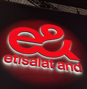 Emirates Telecom makes record profits after Morocco deal Emirates Telecommunications Group, or e&, made record profits in 2025, helped by a deal in Morocco between Maroc Telecom and Inwi.