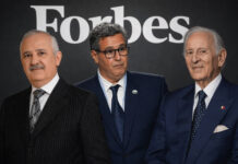 Arab billionaires grow richer despite slight drop in numbers, Forbes says Three Moroccan figures make the Arab billionaires list compiled by Forbes Middle East: Othman Benjelloun, Aziz Akhannouch and Anas Sefrioui.