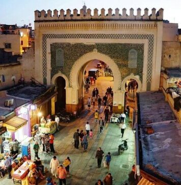 New weekly music, theatre and parades planned in Fez’s main square The city of Fez is preparing to launch a new cultural and entertainment programme to bring more activity to one of its busiest historic squares.