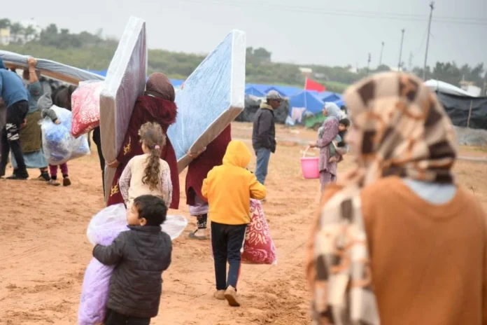 Fifteen thousand families have received direct financial support worth 6,000 dirhams each after recent floods in the north and west of Morocco, the government has announced.
