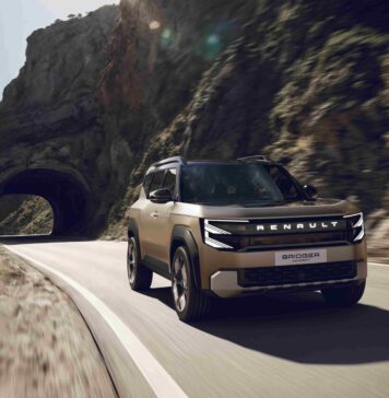 Renault plans 12 new European models as part of ‘futuREady’ strategy Renault has announced a new strategy called “futuREady” aimed at growing its global sales and speeding up its move towards electric and hybrid cars.