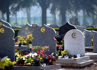 Islamophobic attacks rise in France after Muslim graves vandalised French authorities have opened an investigation after nine graves in the Muslim section of a cemetery in Puy-en-Vau were vandalised.