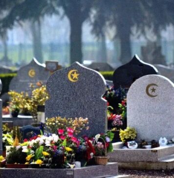 Islamophobic attacks rise in France after Muslim graves vandalised French authorities have opened an investigation after nine graves in the Muslim section of a cemetery in Puy-en-Vau were vandalised.
