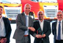 DAF Trucks appoints Tractafric as new Morocco distributor Tractafric Motors has taken over the distribution of DAF Trucks in Morocco, replacing CFAO. Over 10,000 DAF trucks are already on the road