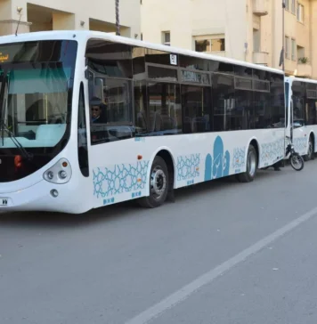Fez plans 25km rapid bus route to ease congestion Officials in Fez have launched a tender for studies on a planned rapid bus line to help tackle rising traffic and transport problems in the city.