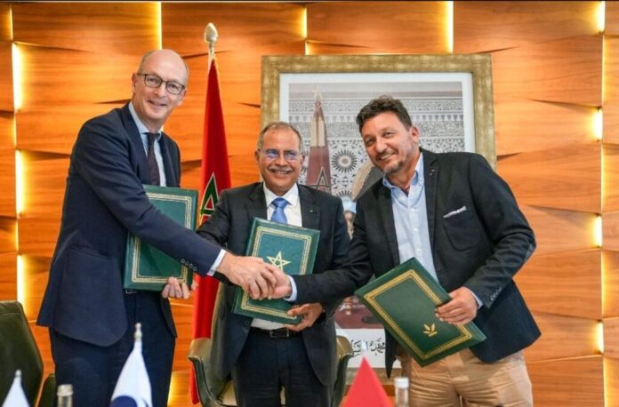 The agreement was signed on 25 June by Mohammed Fikrat, President of the Management Board of Crédit Agricole du Maroc Group