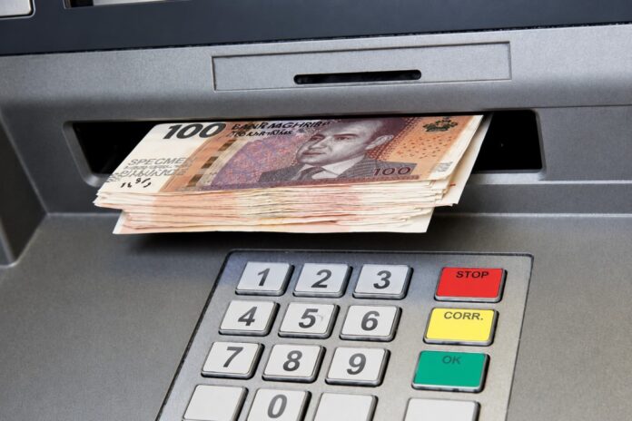Morocco's banks cut hundreds of branches as more customers bank online Morocco's banks cut hundreds of branches as more customers bank online