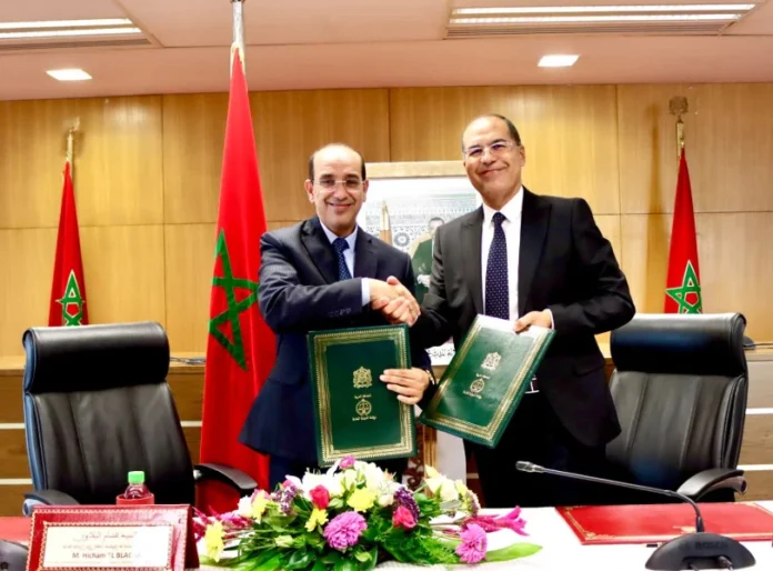 Hicham Balaoui, King's Prosecutor General at the Court of Cassation and President of the Public Prosecutor's Office, signed the agreement in Rabat with CDG Director General Khalid Safir.