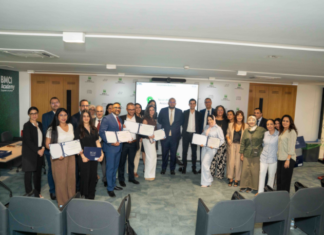 BMCI graduates first ‘Passerelles’ class with 100% pass rate Twenty BMCI employees have completed the bank's first "Passerelles" training programme, with every participant passing the final assessmen