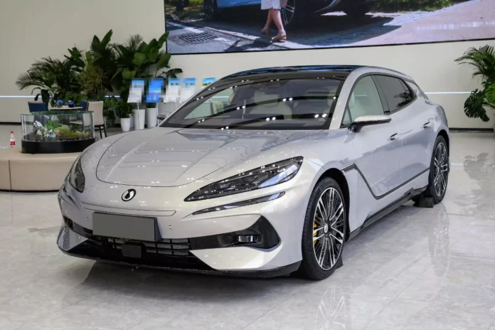 BYD has launched its premium DENZA brand in Morocco with the Z9GT, available in electric and plug-in hybrid versions with advanced charging technology.