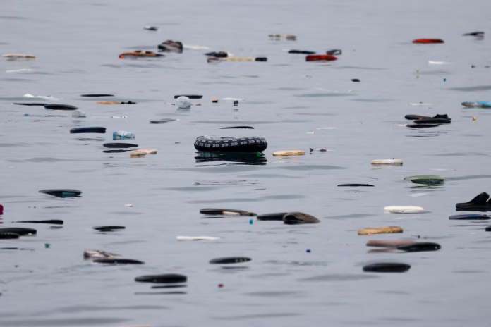 Eleven migrants have died while trying to reach the Spanish enclaves of Ceuta and Melilla, according to the Interior Ministry.