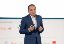 Elalamy to entrepreneurs: Get rich, but stay ethical Moulay Hafid Elalamy urges Moroccan entrepreneurs to grow their wealth ethically and warns that AI could destroy jobs without new industrial strategies.