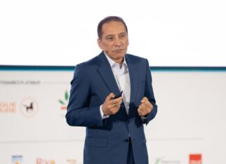 Elalamy to entrepreneurs: Get rich, but stay ethical Moulay Hafid Elalamy urges Moroccan entrepreneurs to grow their wealth ethically and warns that AI could destroy jobs without new industrial strategies.