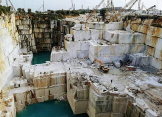 Morocco pays more for Portuguese stone despite lower imports Portuguese natural stone exports to Morocco rose 14.74% to €1.68m as shipment volumes fell but average prices jumped 33.27%.