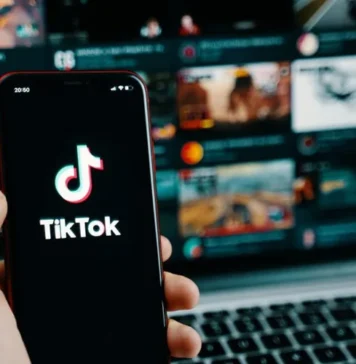 TikTok bans more than half a million accounts in Morocco TikTok has banned more than 535,000 accounts in Morocco amid a crackdown on online begging, false information and child exploitation.